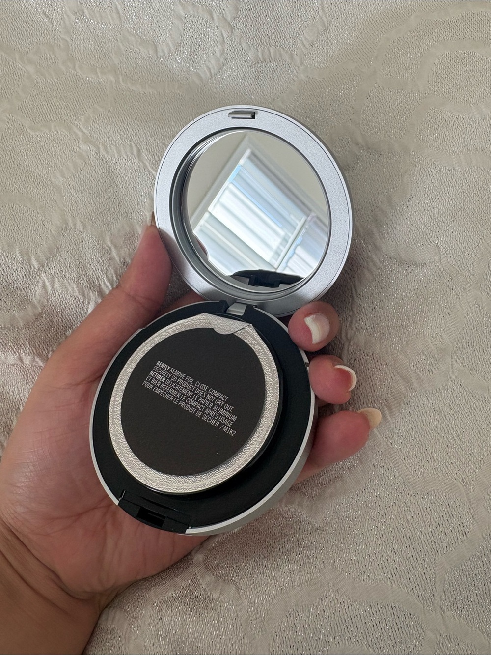 MAC Studio Fix Tech Cream-to-Powder Foundation - Silver Box - Picture 4 of 6